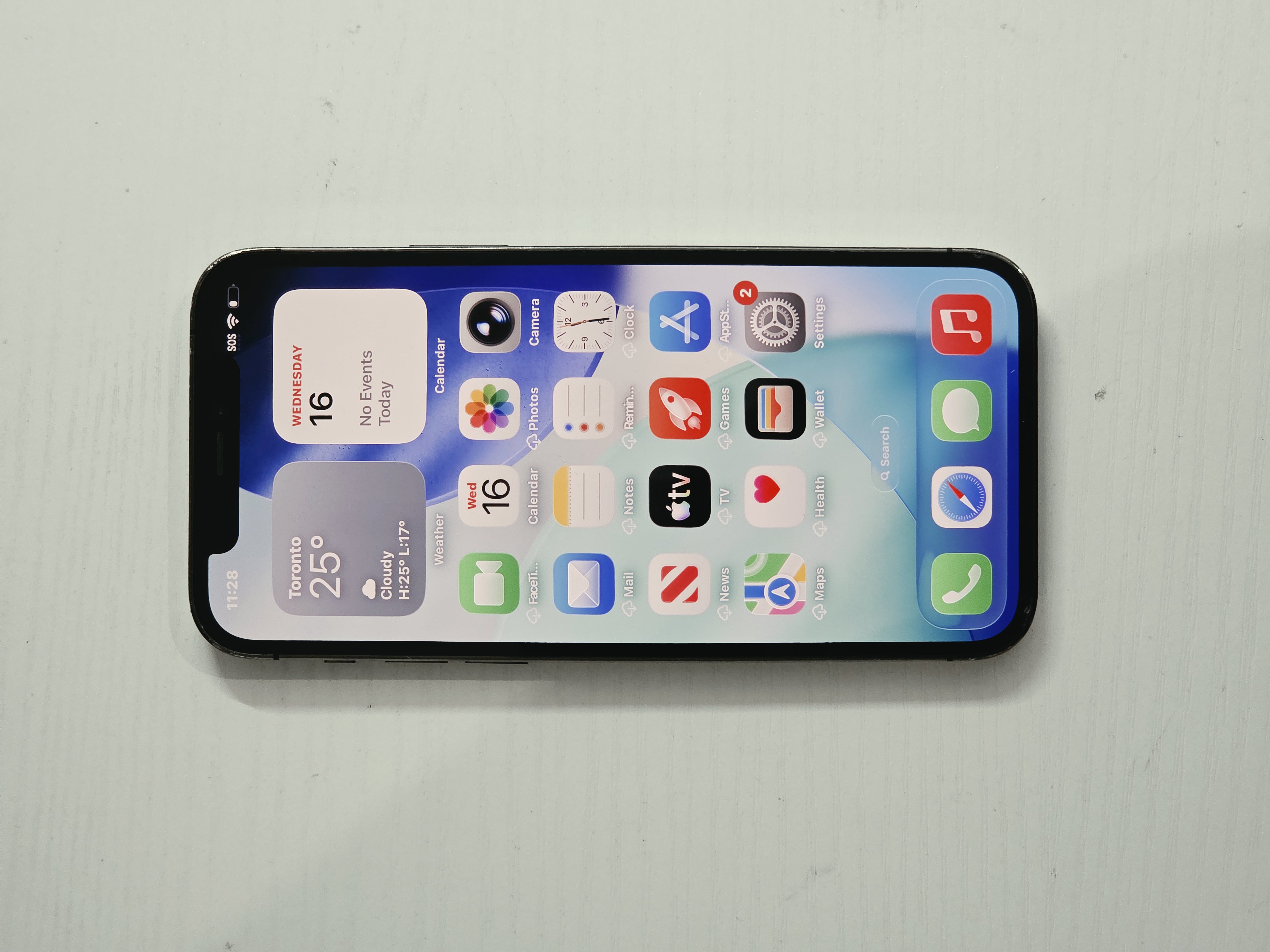 iPhone 12 Pro · Graphite · 128 GB · Used · Excellent · Battery Health: 81% · Refurbished — photo 2 of 4