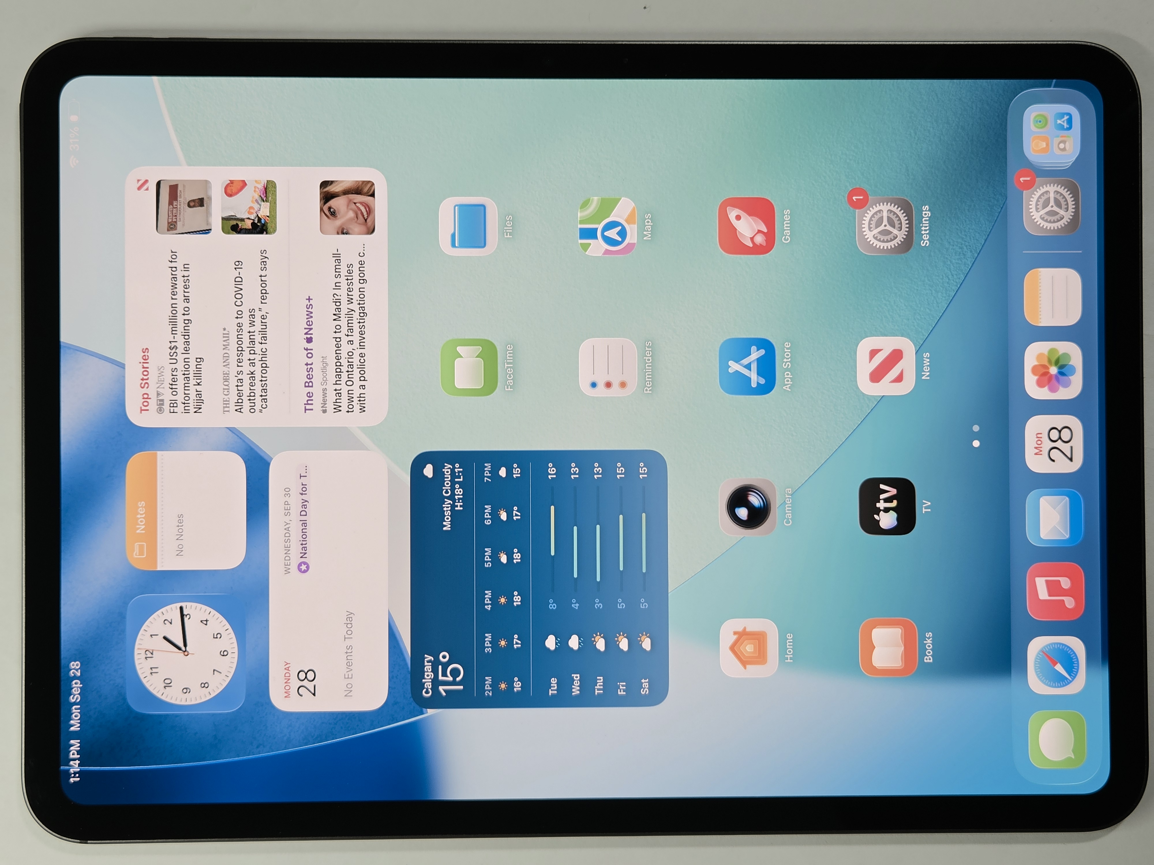 iPad Pro 11" (M5) · Space Grey · 256 GB · Used · Like New · Battery Health: 99% — photo 2 of 5