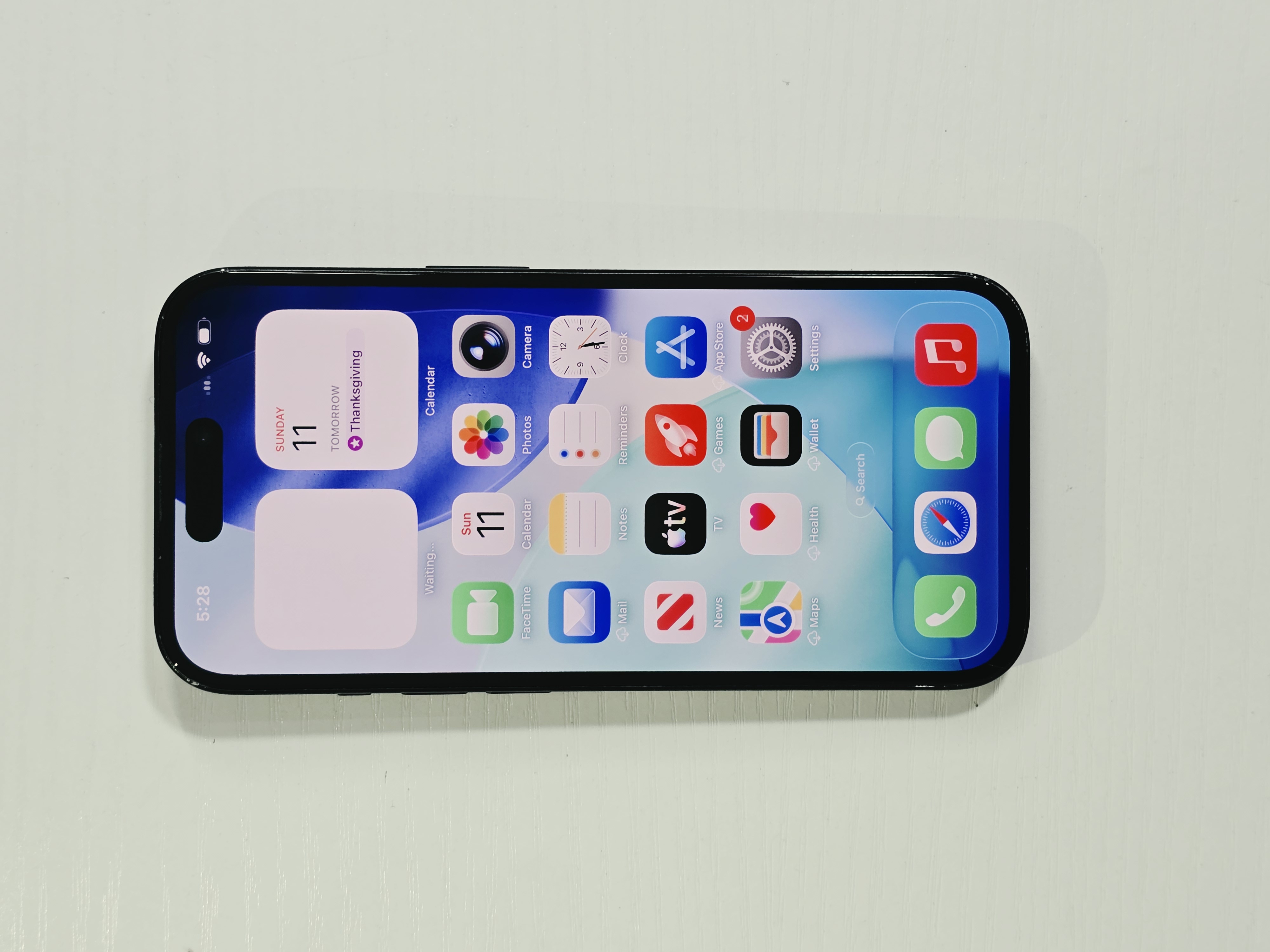 iPhone 15 · Black · 128 GB · Used · Excellent · Battery Health: 83% · Refurbished — photo 3 of 4