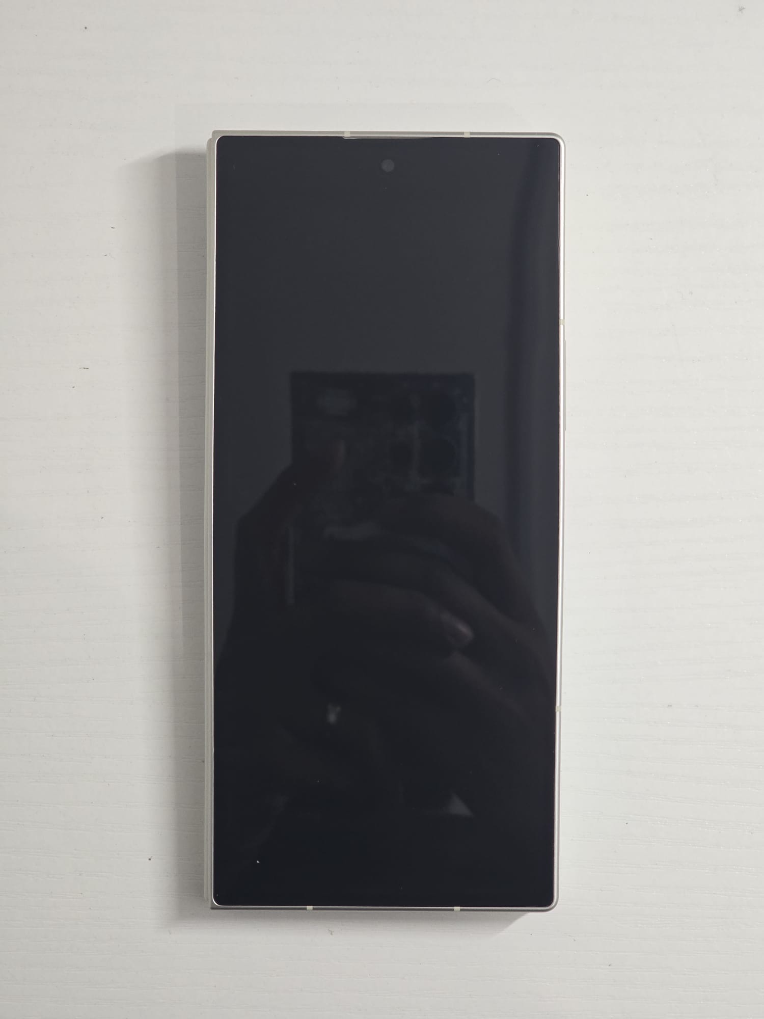 Galaxy Z Fold8 Ultra 5G · Cream · 512 GB · Used · Like New — photo 5 of 6