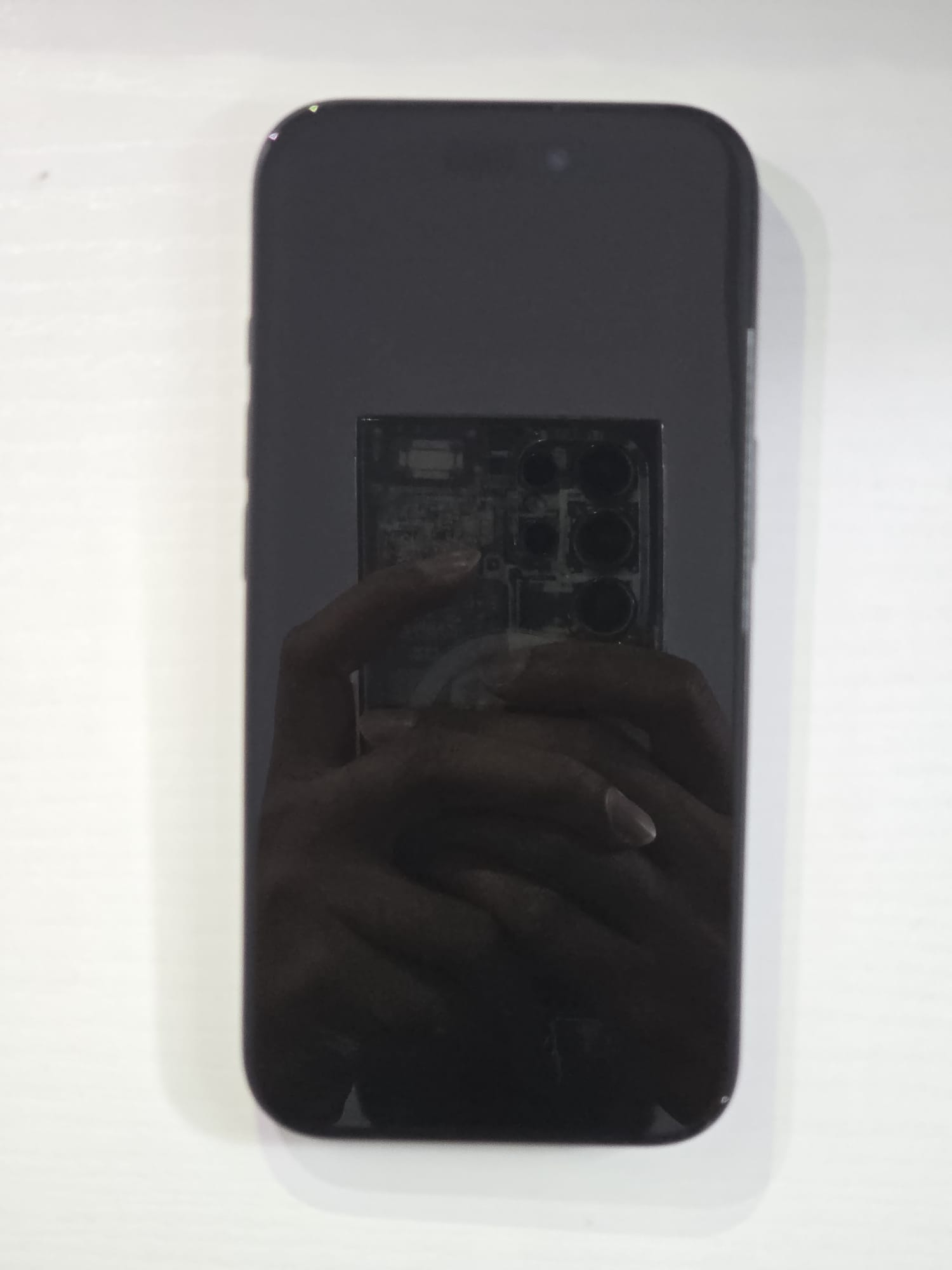 iPhone 16 · Black · 128GB · Used · Excellent · Battery Health: 90% · Refurbished — photo 2 of 4