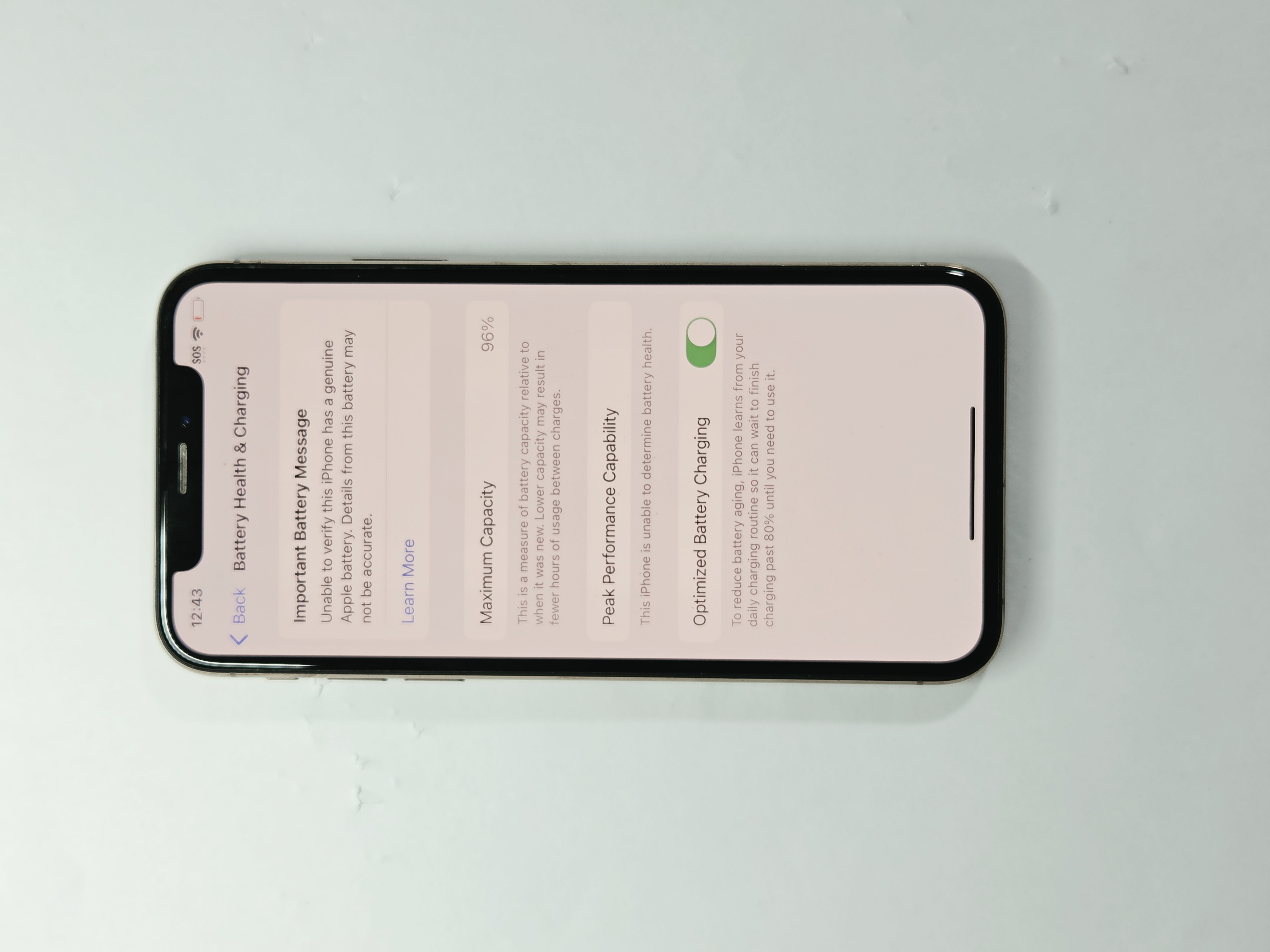 iPhone XS · Gold · 64 GB · Used · Like New · Battery Health: 96% · Known Unrepaired Damage — photo 3 of 4