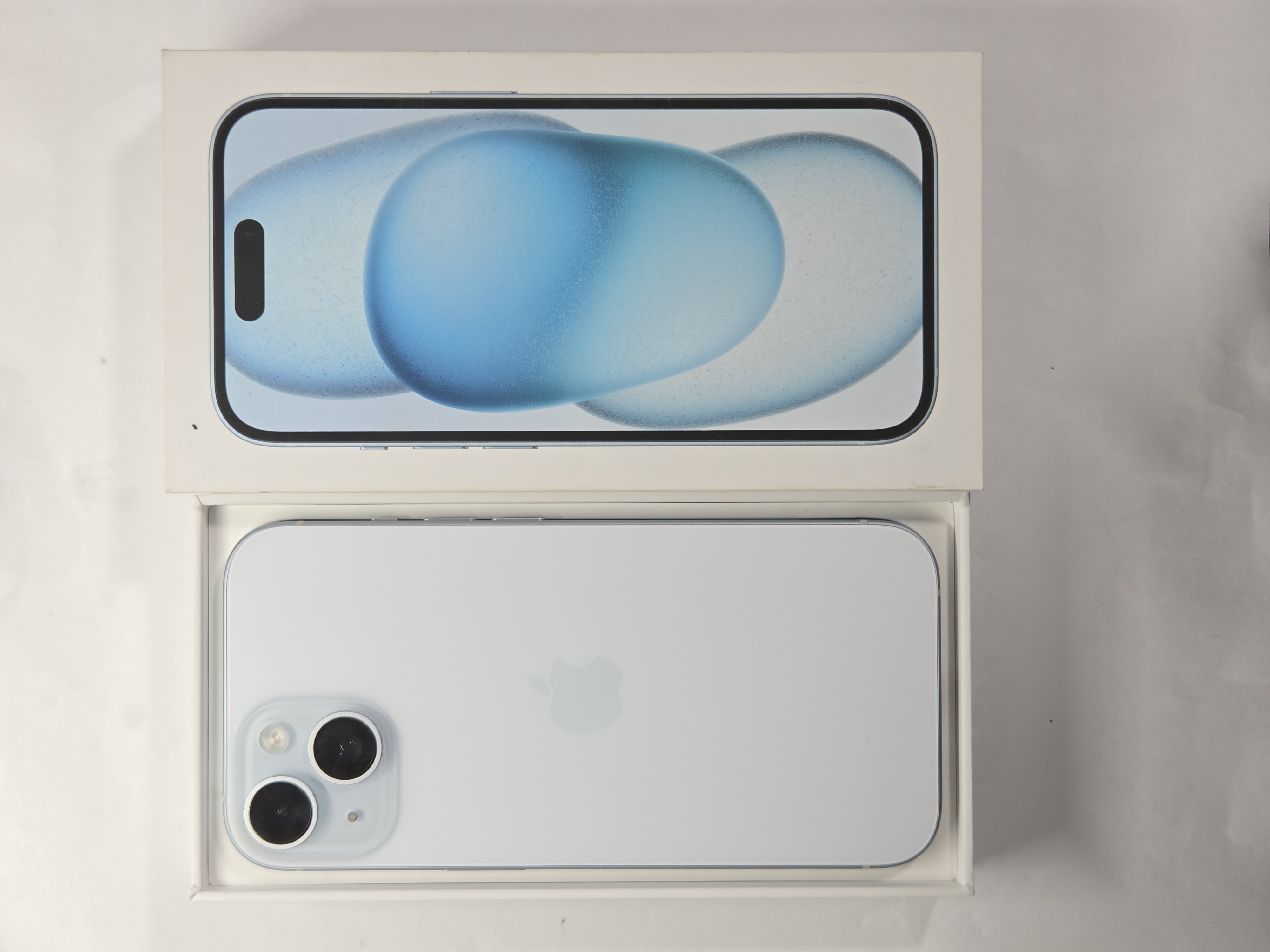 iPhone 15