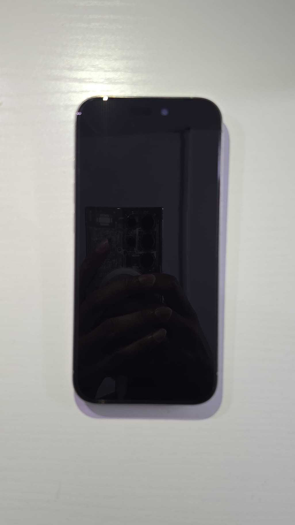 iPhone 15 Pro · White Titanium · 256GB · Used · Like New · Battery Health: 87% · Refurbished — photo 3 of 4